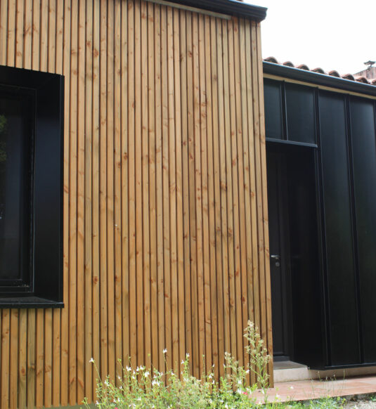 Une ITE au rendu design et contemporain
